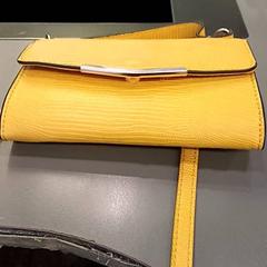 Poltsa, gisa salatu by Qbuzz GD Groningen HS iLost erabiliz