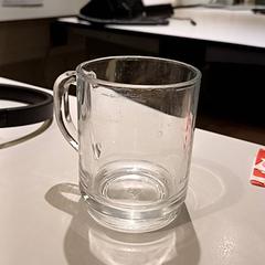 Kafe kopa Glas, gisa salatu by Padualaan 97 iLost erabiliz