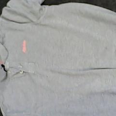 셔츠 Athelete size S, iLost를 사용하여 SnowWorld Landgraaf에 보고됨