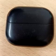 Earbud holder oordoojes, as reported by Qbuzz GD Groningen Peizerweg using iLost