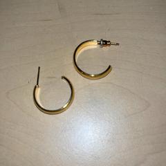 Øredobber Goud, som rapportert av Jaarbeurs ved bruk av iLost