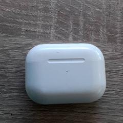 Estuche de airpods, ha sido reportado por EBS Tramplein con iLost