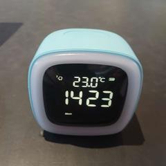 Despertador Blue, segons ha informat Conscious Hotel Westerpark mitjançant iLost