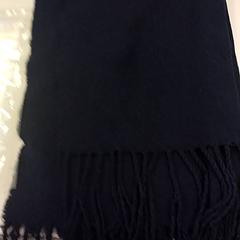 Shawl Blauw, as reported by Vrije Universiteit Amsterdam using iLost