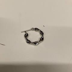 Kolczyki, zgłoszono przez IKEA長久手 przy użyciu iLost