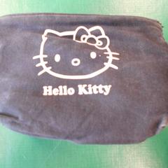 Borsa da toilette HELLO KITTY, come riportato da Regio Limburg - Leuven utilizzando iLost
