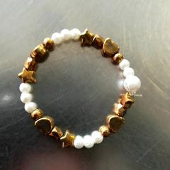 İLost kullanarak Burgers' Zoo tarafından bildirildiği gibi Bileklik Goud en wit