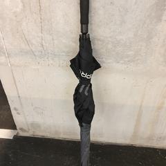 Paraply zwart waterproof, rapporterat av TU/e - Receptie Vertigo med iLost