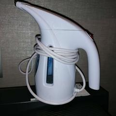 Vaccum white, a été signalé par The Dominican utilisant iLost