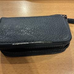 Peňaženka Cornelisse, ako bolo nahlásené Gemeente Amsterdam pomocou iLost