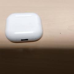 Electrónica - Etui voor oortjes, ha sido reportado por Regio Oost-Vlaanderen con iLost