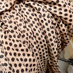 Gargantilla beige et noir, segundo informou IKEA Brest Guipavas usando iLost