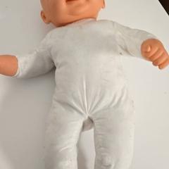 Boneca, como reportado por IKEA Mons utilizando o iLost