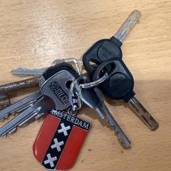 Key Sleutelhanger amsterdam, as reported by Gemeente Gooise Meren using iLost