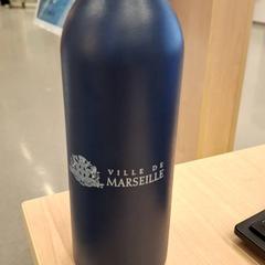 Gourde inox bleue, as reported by IKEA Marseille La Valentine using iLost