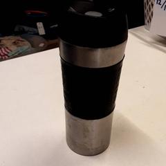 Thermos cup, amint azt Qbuzz ZHN az iLost segítségével jelentette.