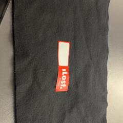 Szal Zwart stof, zgłoszono przez Pathé Amsterdam Noord przy użyciu iLost