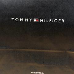 Purchase tommy hilfiger, gemeldet von Designer Outlet Roermond über iLost