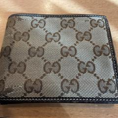 Portafoglio Brix, come riportato da Gemeente Amsterdam - Bureau Gevonden Voorwerpen utilizzando iLost