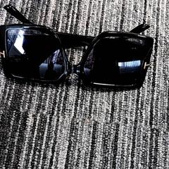 Sonnenbrille Zwart, gemeldet von Arriva Vechtdallijnen über iLost