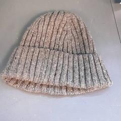 Sombrero & Gorro, ha sido reportado por Diergaarde Blijdorp con iLost