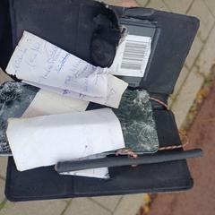 Witte samsung telefoon, iLost-i jakinarazi zaion moduan