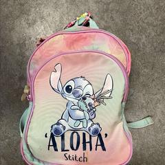 Zaino Roze/ regenboog Stitch, come riportato da Connexxion Noord Holland Noord Alkmaar utilizzando iLost