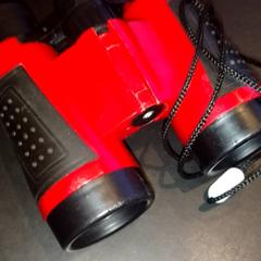 Prismàtics, segons ha informat TivoliVredenburg mitjançant iLost