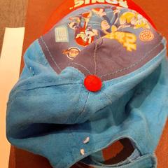 Casquette bleue et rouge, as reported by TCL using iLost