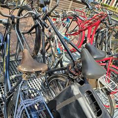 Zwarte Herenfiets met dubbele fietstas, as reported to iLost