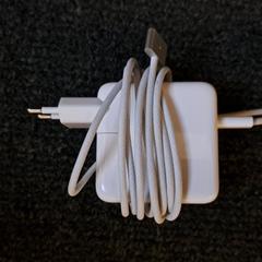 Carregador portàtil, segons ha informat Breda University of Applied Sciences Mgr. Hopmansstraat mitjançant iLost