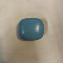 Earphones SBS, as reported by IKEA Gent using iLost