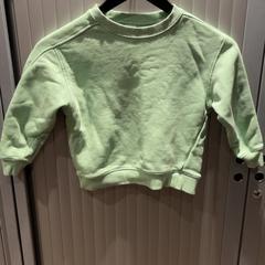 Gyermek pulóver tr, amint azt Van der Valk Hotel Apeldoorn - De Cantharel az iLost segítségével jelentette.