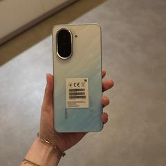 Mobiele telefoon Redmi, amint azt az iLostnak jelentették.