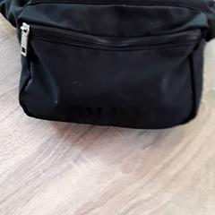 Bolsa de cintura Zwart, segundo informou EBS Tramplein usando iLost