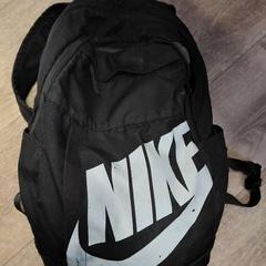 Ryggsäck, rapporterat av EBS OV Poeldijk med iLost