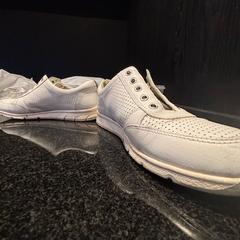 Shoes, as reported by Hotel Van der Valk Harderwijk op de Veluwe using iLost