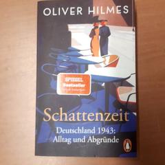 Libro, come riportato da Grand Hotel Amrath Kurhaus utilizzando iLost