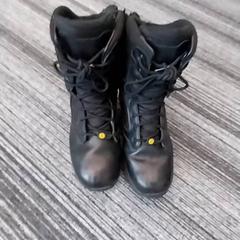 Schuhe, gemeldet von Arriva Limburg Zuid über iLost