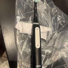 Elektrisk tandborste Gevonden in kamer 1208, rapporterat av Van der Valk Hotel Amsterdam-Amstel med iLost