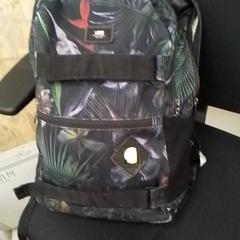 Motxila, gisa salatu by ilévia iLost erabiliz