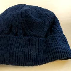 Kleding - Muts donkerblauw, jak nahlášeno Centraal magazijn pomocí iLost