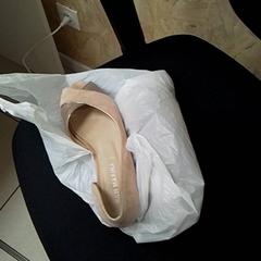 Women's shoes, as reported by ilévia using iLost