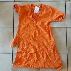 Kleding - Oranje kleedje, som rapportert av Centraal magazijn ved bruk av iLost