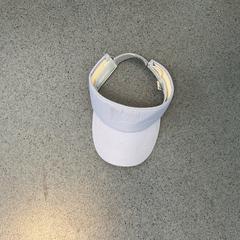 Viseira solar, como reportado por Breng Arnhem utilizando o iLost