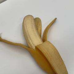 バナナのおもちゃ がiLostで IKEA新三郷 によって報告されました