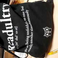 Borsa - stoffen draagtas, come riportato da Centraal magazijn utilizzando iLost