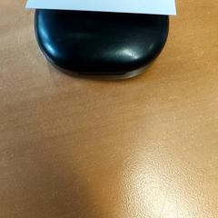 Elettronica - draadloze oortjes, come riportato da Centraal magazijn utilizzando iLost