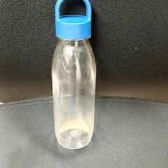 Water bottle, as reported by Qbuzz GD Groningen Peizerweg using iLost