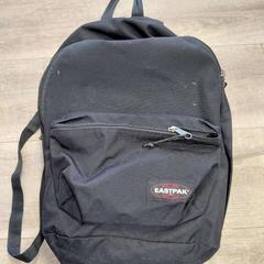 Motxila, gisa salatu by EBS OV Poeldijk iLost erabiliz